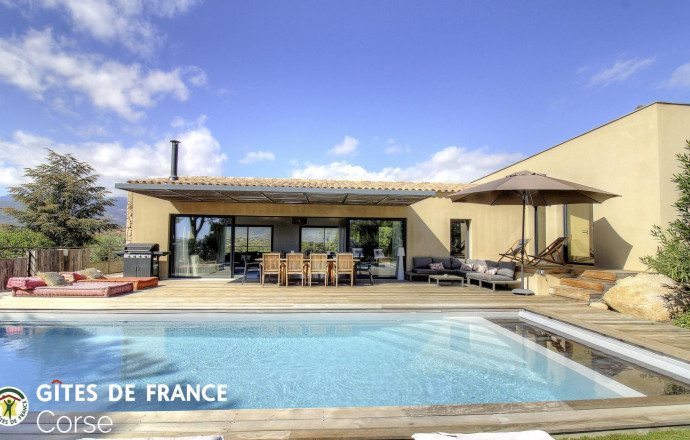 Gite à Sainte Lucie de Porto-Vecchio, Corse du Sud, Labellisé Gîtes de France : la villa et la piscine Ferienhaus Nr.28143 SAINTE LUCIE DE PORTO VECCHIO - Corse - Valere 1 - Gite à Sainte Lucie de Porto-Vecchio, Corse du Sud, Labellisé Gîtes de France : la villa et la piscine