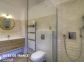 Gite à Afa, le Grand Ajaccio, Corse du Sud, labellisé Gîtes de France : une salle d'eau attenante à la chambre Gite à Afa, le Grand Ajaccio, Corse du Sud, labellisé Gîtes de France : une salle d'eau attenante à la chambre