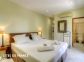 Gîte à Pianotolli Caldarello, le Sud Corse, labellisé Gites de France : une chambre en rez-de-chaussée Gîte à Pianotolli Caldarello, le Sud Corse, labellisé Gites de France : une chambre en rez-de-chaussée