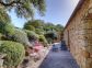 G&icirc;te &agrave; Sollacaro, le Grand Valinco, Corse-du-Sud, labellis&eacute; G&icirc;tes de France : la terrasse derri&egrave;re le caseddu