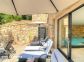 Gite à Cauro, le Grand Ajaccio, Corse du Sud, labellisé Gîtes de France : la terrasse côté entrée Gite à Cauro, le Grand Ajaccio, Corse du Sud, labellisé Gîtes de France : la terrasse côté entrée
