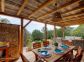 Gîte à Coti Chiavari, Le Grand Ajaccio, Corse du Sud, labellisé Gîtes de France : la terrasse couverte Gîte à Coti Chiavari, Le Grand Ajaccio, Corse du Sud, labellisé Gîtes de France : la terrasse couverte