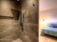 Gîte à Speloncato, Balagne, Haute-Corse, labellisé Gîtes de France : chambre avec sa salle d'eau privative Gîte à Speloncato, Balagne, Haute-Corse, labellisé Gîtes de France : chambre avec sa salle d'eau privative